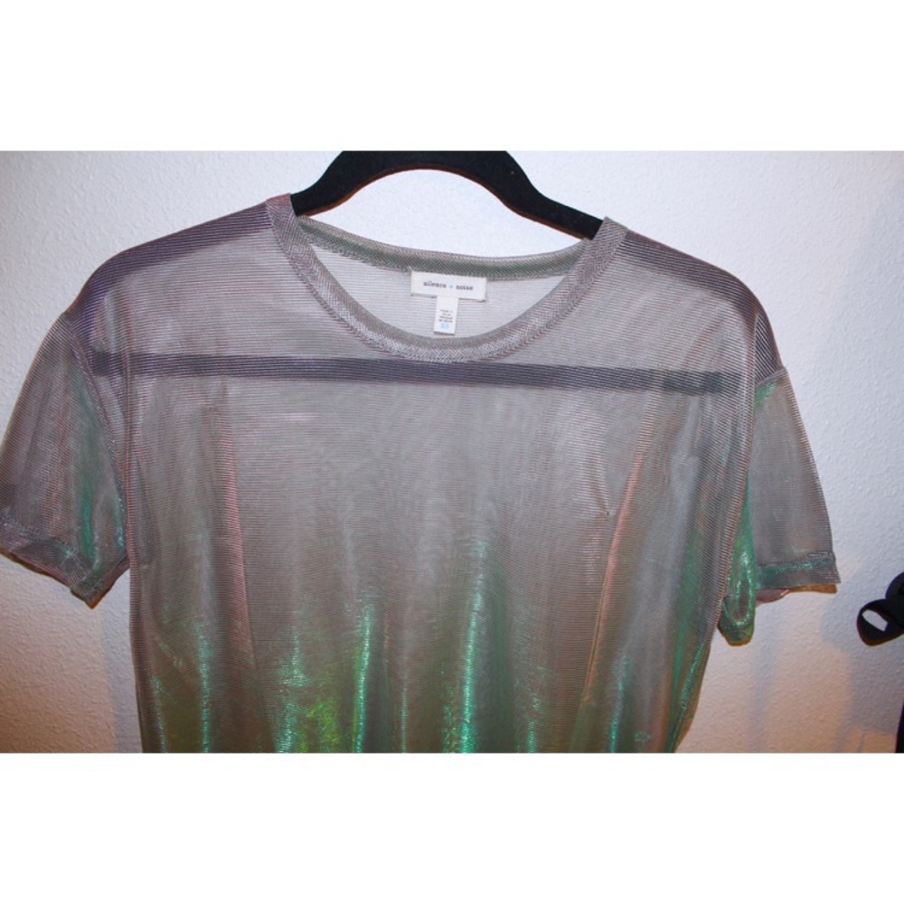HOLOGRAPHIC T-SHIRT